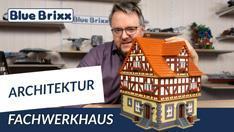 YouTube: Fachwerkhaus von BlueBrixx - modulares Gebäude mit drei Stockwerken und 5.337 Teilen!