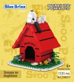 Snoopy on doghouse (diamond blocks)