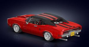 Muscle car in red