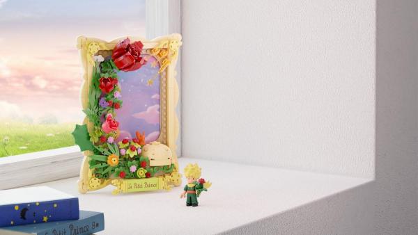 Le Petit Prince · Rose frame