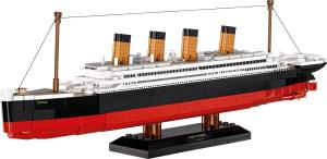 R.M.S. Titanic 